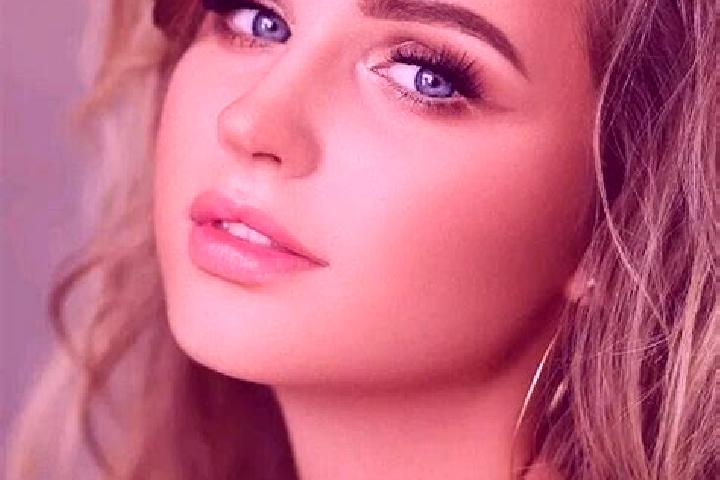 Ella, 37, a dark blonde blue-eyed slavic companion based in Wickwar. Offering Erotic Massage, CIM, Deep French Kissing. Available for incall and outcall, ove...