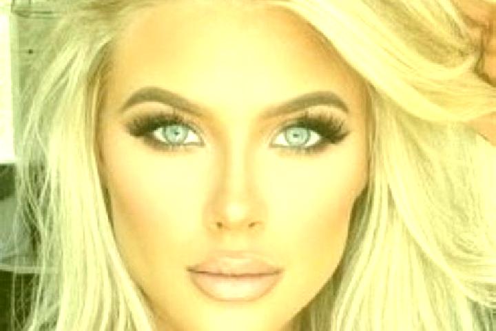 Ella, 37, a platinum blonde hazel-eyed latina companion based in Douague. Offering Deep French Kissing, Prostate Massage. Available for incall and outcall, o...