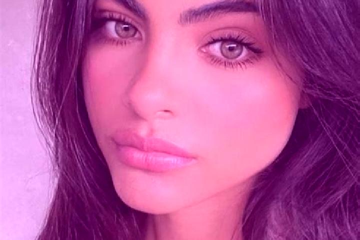Ella, 37, a red green-eyed indian companion based in Espelkamp. Offering Party Girl, Dinner Date. Available for incall and outcall, overnight bookings availa...