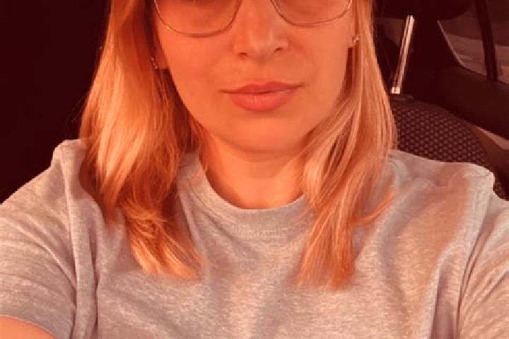Ella, 37 — Escort in Hemeius, Romania
