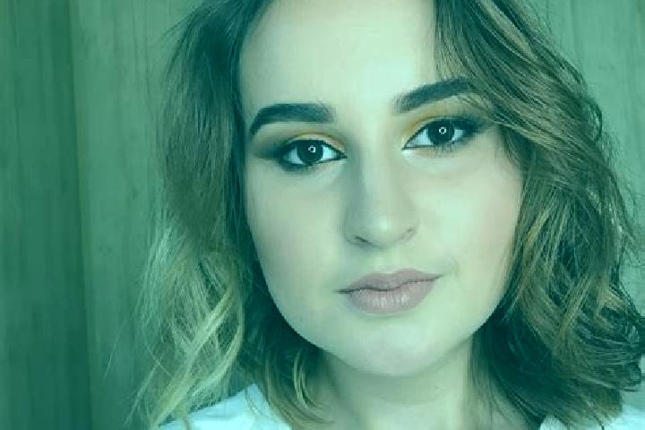 Ella, 37 — Escort in Hnivan, Ukraine