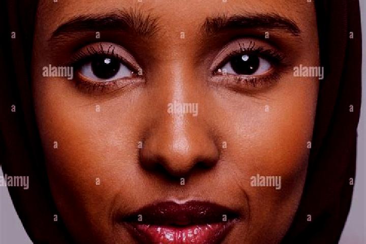 Ella, 38, a auburn brown-eyed middle eastern companion based in Sao Jose do Bonfim. Offering Deep French Kissing, Overnight, Dinner Date, Couples. Available ...