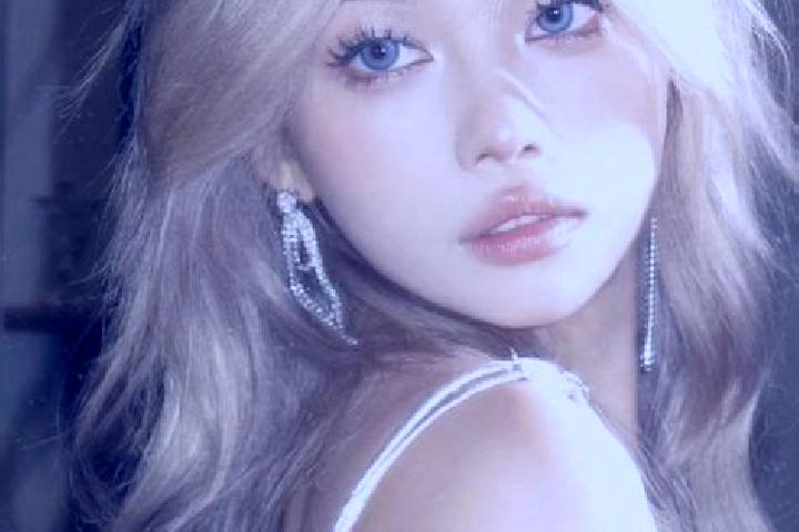Ella, 38, a blonde blue-eyed asian companion based in Ruoms. Offering Deep French Kissing, Tantra, Striptease, Erotic Massage, BDSM. Available for incall and...