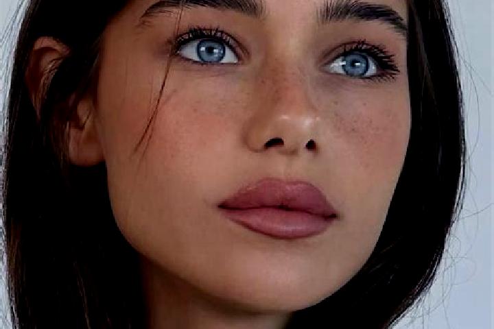 Ella, 38, a brunette blue-eyed mediterranean companion based in El Amatal. Offering Dinner Date, GFE, Duos, Domination, Deep French Kissing. Available for in...
