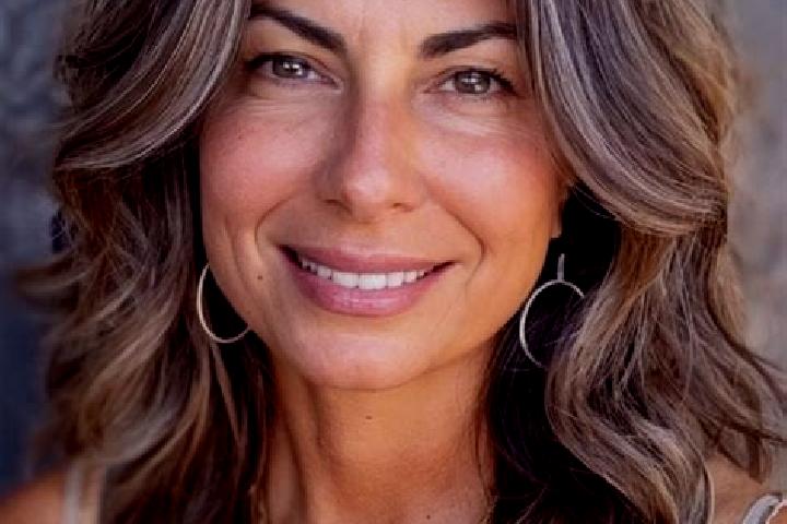 Ella, 38, a brunette grey-eyed latina companion based in Yenisakran. Offering Roleplay, Duos, Couples, Overnight. Available for incall and outcall, day and e...