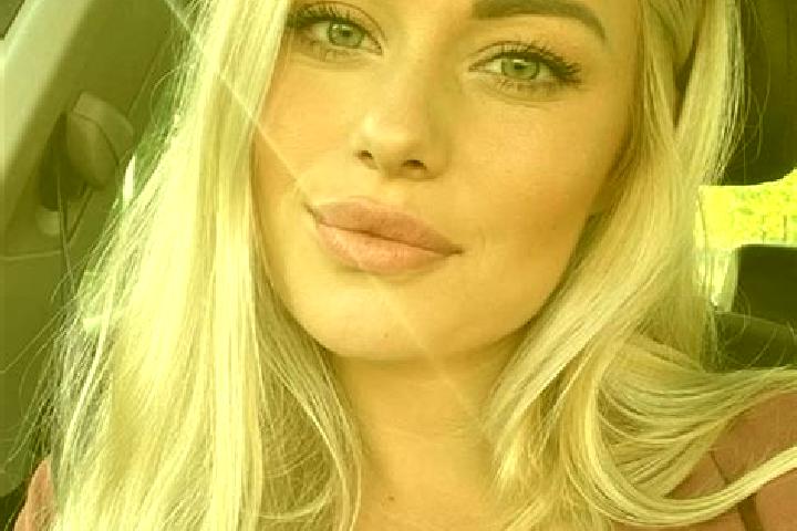 Ella, 38, a dark blonde hazel-eyed mixed companion based in Czarny Dunajec. Offering Striptease, Duos, Girlfriend Experience, OWO. Available for incall and o...