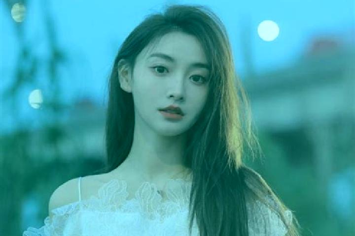 Ella, 38 — Escort in Jiayue, China