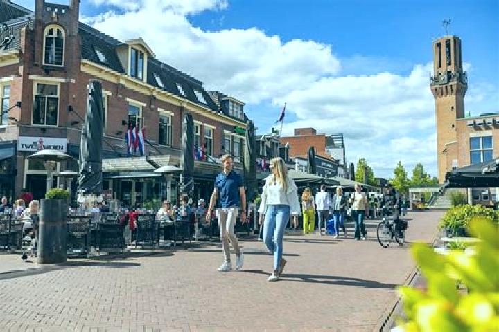 Ella, 38 — Escort in Oosterholt, Netherlands