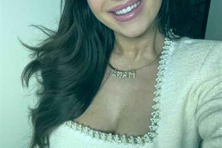 Ella, 38 — Escort in Yonge-St.Clair, Canada