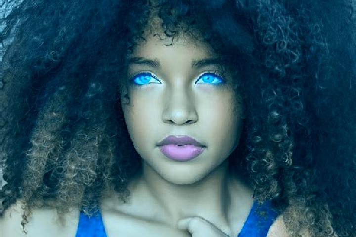 Ella, 39, a black blue-eyed mixed companion based in Roio Piano. Offering Fetish, Domination, BDSM. Available for incall and outcall, day and evening dates.