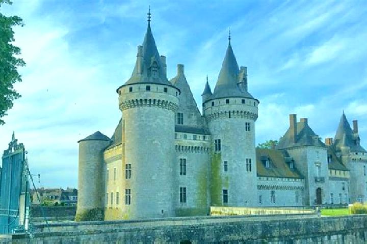 Ella, 39 — Escort in Chalonnes-sur-Loire, France