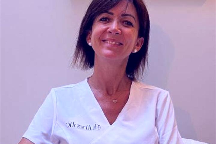 Ella, 39 — Escort in Cournon, France