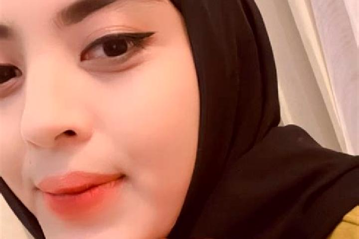 Ella, 39 — Escort in Ipuh, Indonesia