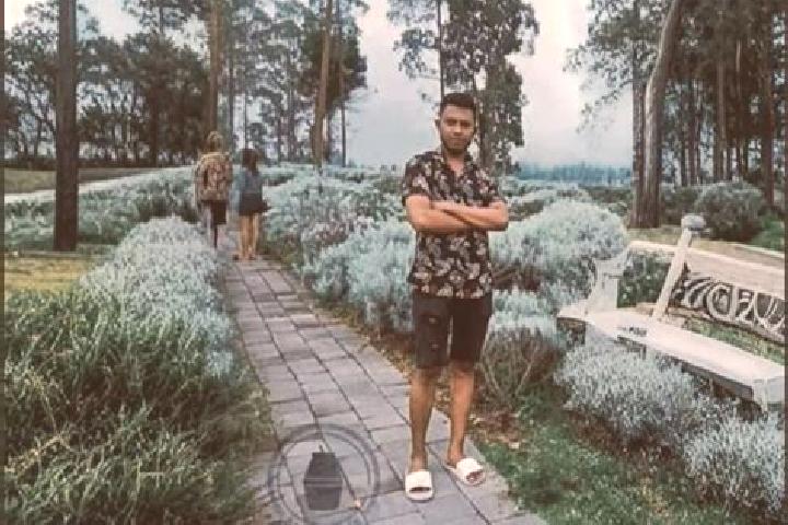 Ella, 39 — Escort in Mademang, Indonesia