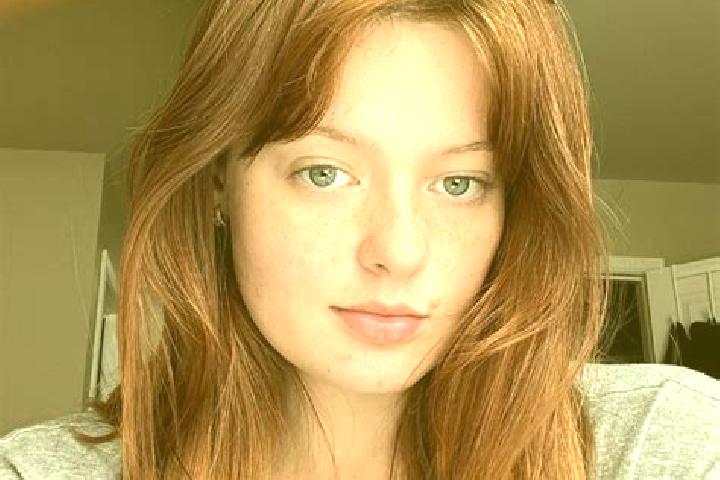 Ellie, 20, a auburn hazel-eyed mixed companion based in Gomoh. Offering Couples, Party Girl, A-Level. Available for incall and outcall, overnight bookings av...