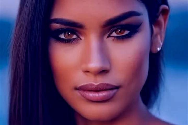 Ellie, 20, a black dark-eyed latina companion based in Najafshahr. Offering Striptease, OWO, Party Girl. Available for incall and outcall, day and evening da...