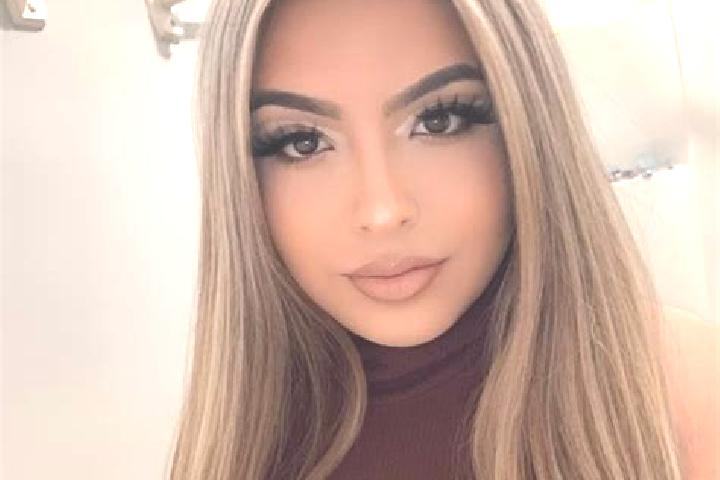 Ellie, 20, a blonde amber-eyed latina companion based in Alto Santo. Offering 69, OWO, Travel Companion, Striptease. Available for incall and outcall, day an...