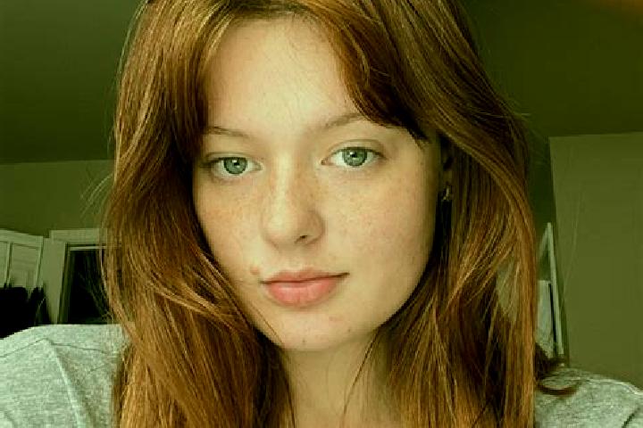 Ellie, 20, a red green-eyed caucasian companion based in Bogale. Offering A-Level, GFE, CIM, Tantra. Available for incall and outcall, day and evening dates.