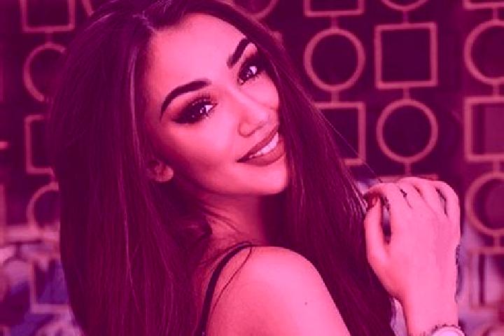 Ellie, 20 — Escort in Gyal, Hungary