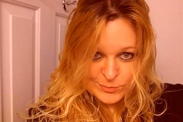 Ellie, 20 — Escort in Lancaster, Canada