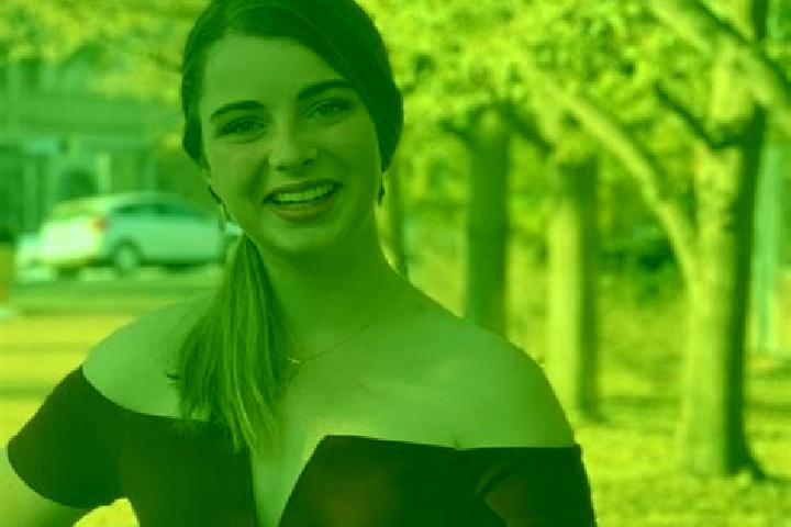 Ellie, 20 — Escort in Lely, United States
