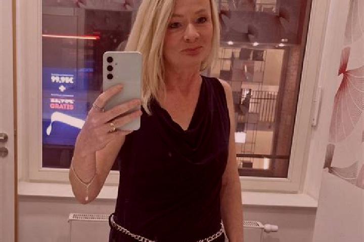 Ellie, 20 — Escort in Lohmen, Germany