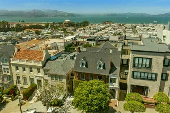 Ellie, 20 — Escort in Pacific Heights, Canada