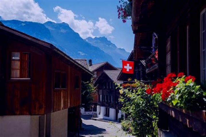 Ellie, 20 — Escort in Rueegsau, Switzerland