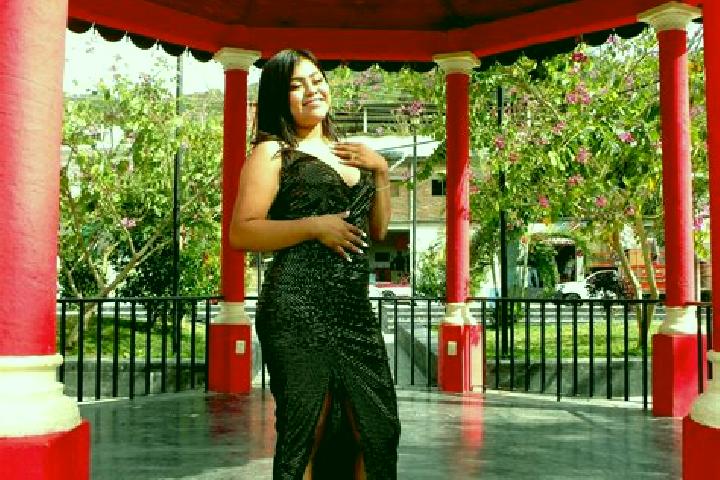 Ellie, 20 — Escort in Santa Maria Tiltepec, Mexico