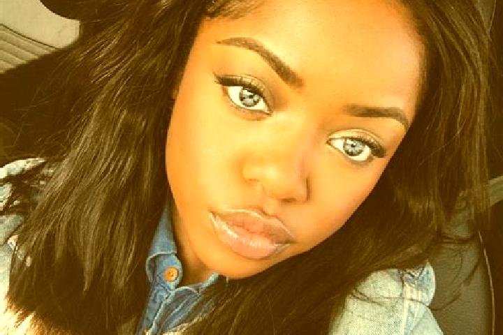 Ellie, 21, a auburn blue-eyed ebony companion based in Batanamang. Offering A-Level, Dinner Date, Domination. Available for incall and outcall, day and eveni...