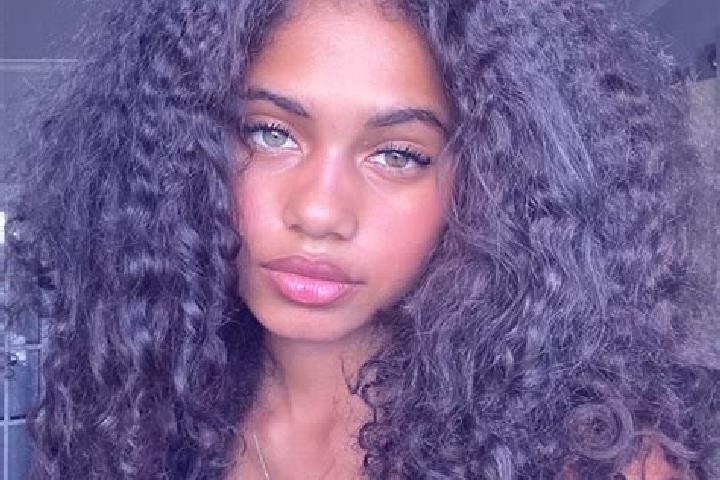 Ellie, 21, a black grey-eyed ebony companion based in Thilogne. Offering OWO, Massage, Couples, Tantra. Available for incall and outcall, day and evening dates.