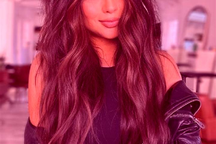 Ellie, 21, a brunette dark-eyed mixed companion based in Liudong. Offering Duos, Fetish, OWO, Dinner Date, Deep French Kissing. Available for incall and outc...