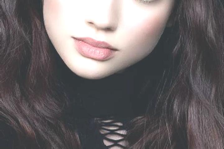 Ellie, 21, a brunette dark-eyed mixed companion based in Zabrani. Offering Striptease, Tantra, Prostate Massage. Available for incall and outcall, day and ev...