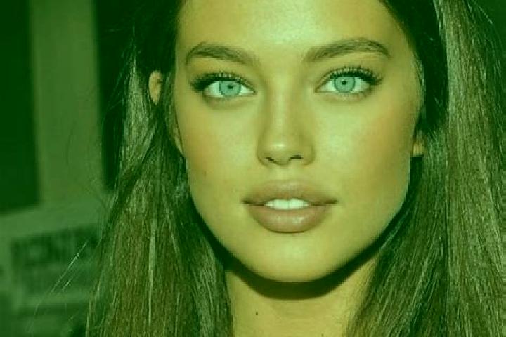 Ellie, 21, a chestnut green-eyed caucasian companion based in Rio Del Mar. Offering 69, Deep French Kissing, Tantra, Girlfriend Experience. Available for inc...