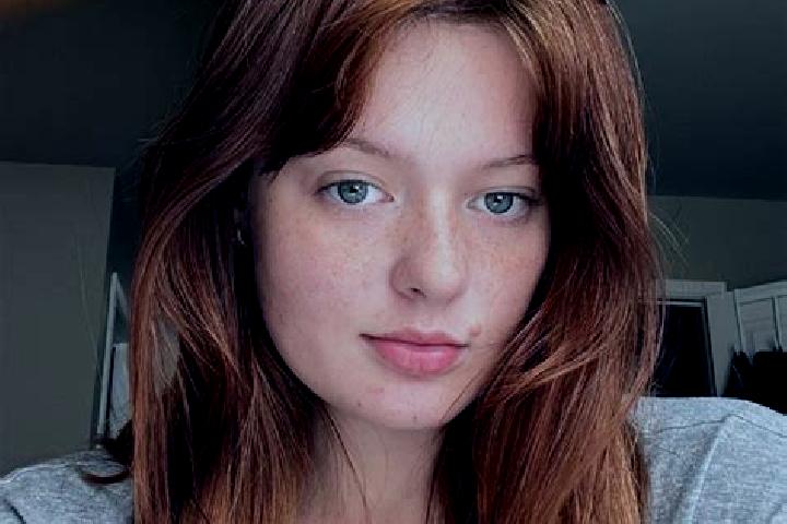 Ellie, 21, a chestnut grey-eyed caucasian companion based in North Judson. Offering 69, Couples, Erotic Massage. Available for incall and outcall, overnight ...