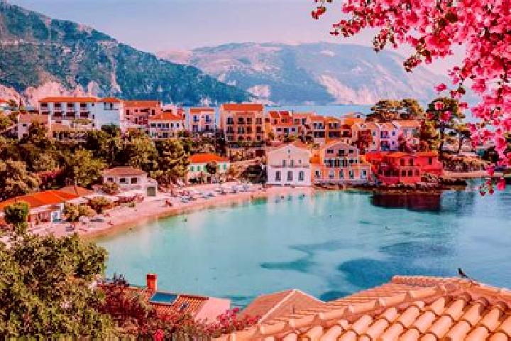 Ellie, 21 — Escort in Dherveni, Greece