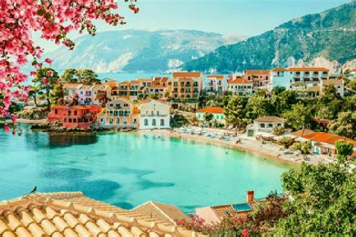 Ellie, 21 — Escort in Vouvopotamos, Greece