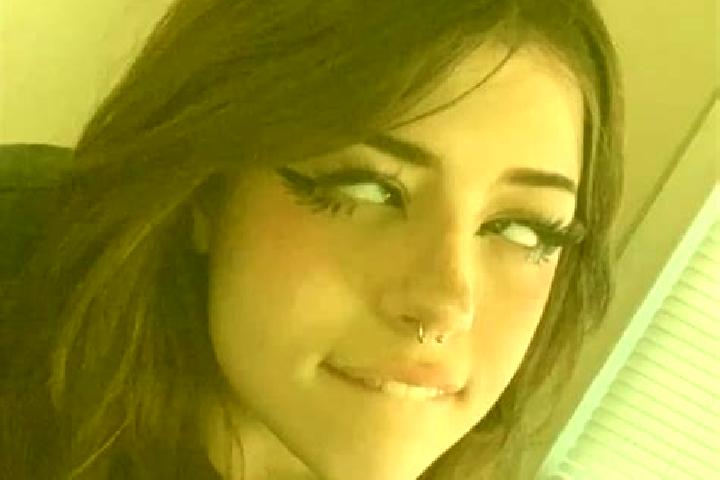 Ellie, 22, a black grey-eyed caucasian companion based in Atessa. Offering Prostate Massage, Party Girl, GFE, OWO. Available for incall and outcall, overnigh...