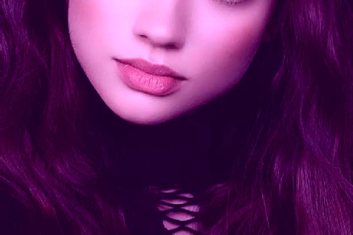 Ellie, 22, a brunette dark-eyed caribbean companion based in Diefenbach. Offering Domination, GFE, CIM, Fetish. Available for incall and outcall, day and eve...