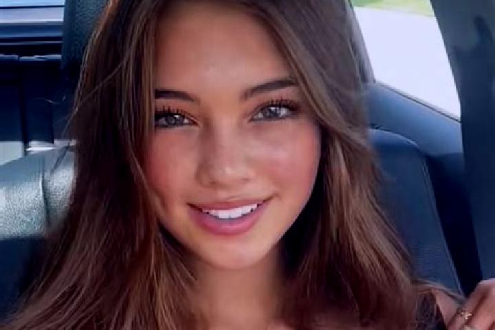 Ellie, 22, a brunette green-eyed caribbean companion based in Mobarakeh-ye Karvan. Offering 69, Travel Companion, Fetish, Prostate Massage. Available for inc...