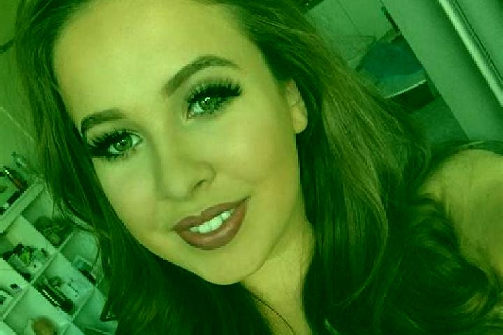 Ellie, 22, a chestnut grey-eyed caribbean companion based in Saq ulia. Offering Domination, A-Level, Party Girl, Girlfriend Experience. Available for incall ...