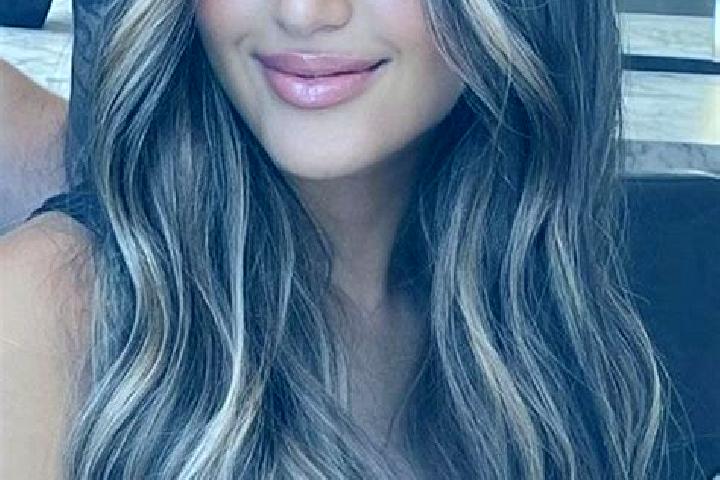 Ellie, 22, a dark blonde brown-eyed ebony companion based in Cappone. Offering Tantra, Couples, CIM, Erotic Massage. Available for incall and outcall, day an...