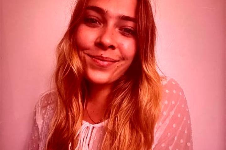 Ellie, 22 — Escort in Coise, France