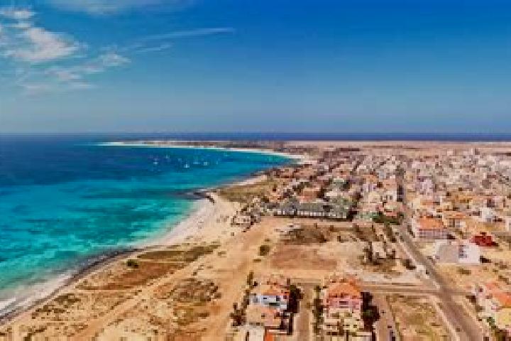 Ellie, 22 — Escort in Hortela de Cima, Cape Verde