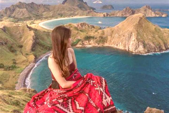 Ellie, 22 — Escort in Labuhan Bajau, Indonesia