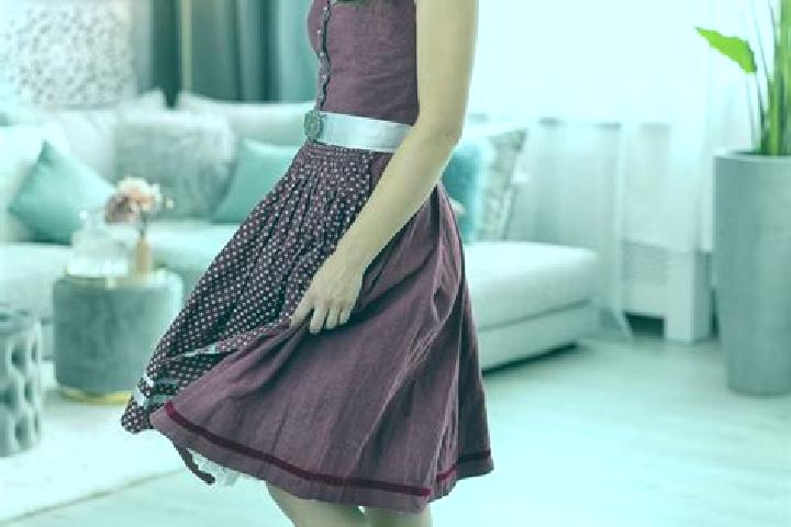 Ellie, 22 — Escort in Moravany, Czech Republic