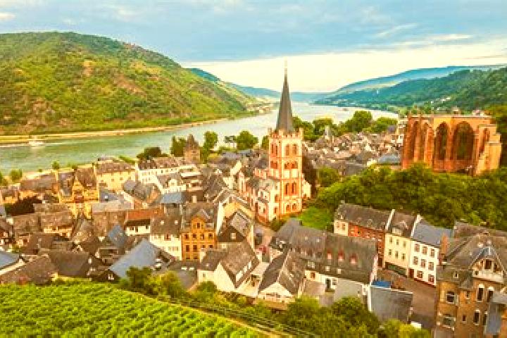Ellie, 22 — Escort in Sarmersbach, Germany