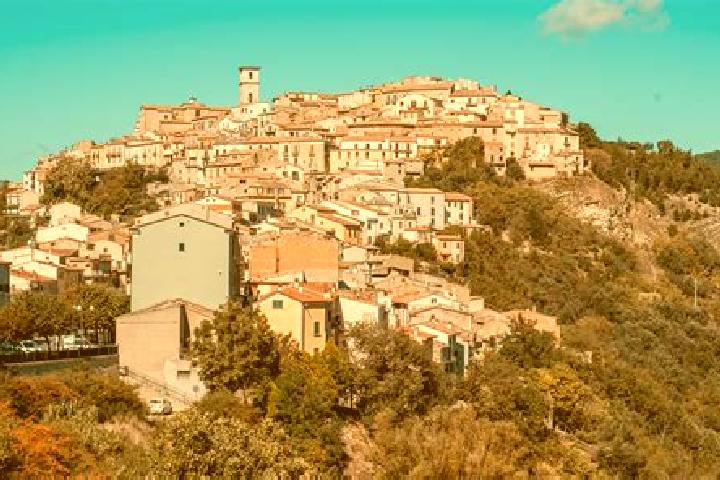 Ellie, 22 — Escort in Trivento, Italy
