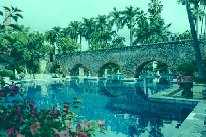 Ellie, 22 — Escort in Villa Hermosa, Mexico