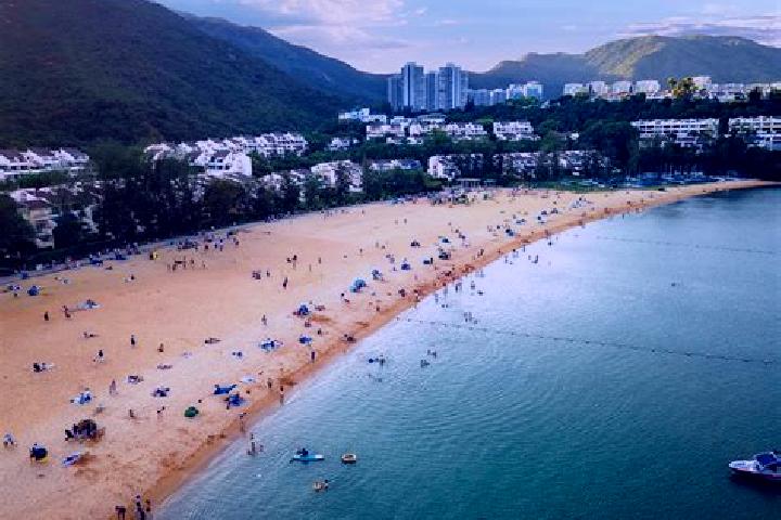 Ellie, 22 — Escort in Yung Shue Wan, Hong Kong